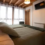 Miguel 4 * La Robellada de Onis