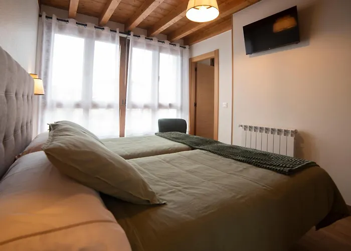 Miguel 4 * Ла-Робельяда-де-Онис